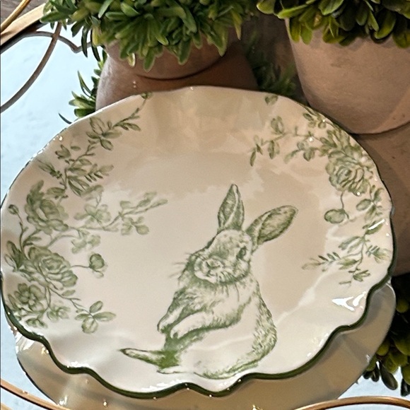 Green Floral Bunny Plate - Picture 6 of 6